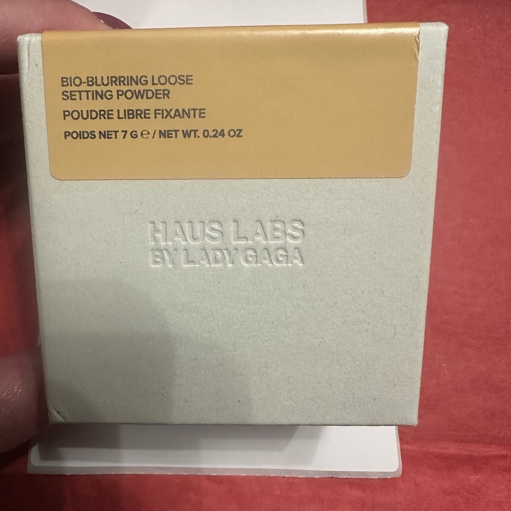 Haus Labs by Lady Gaga Bio-Blurring Loose Setting Powder - Golden